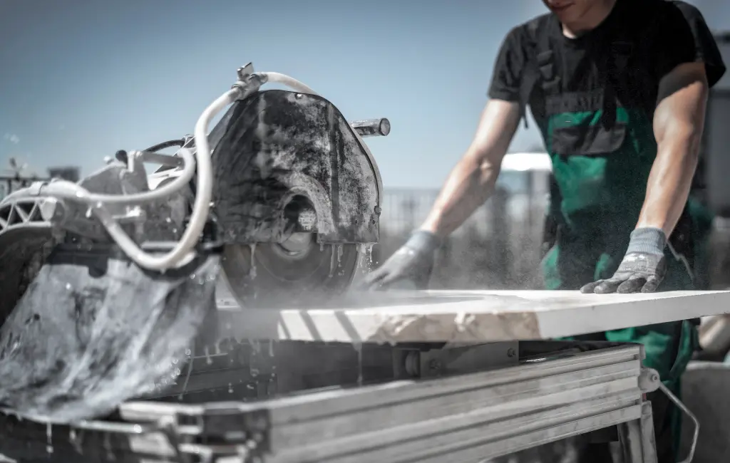 How to Cut a Rock for Your Outdoor Project? Stone Center